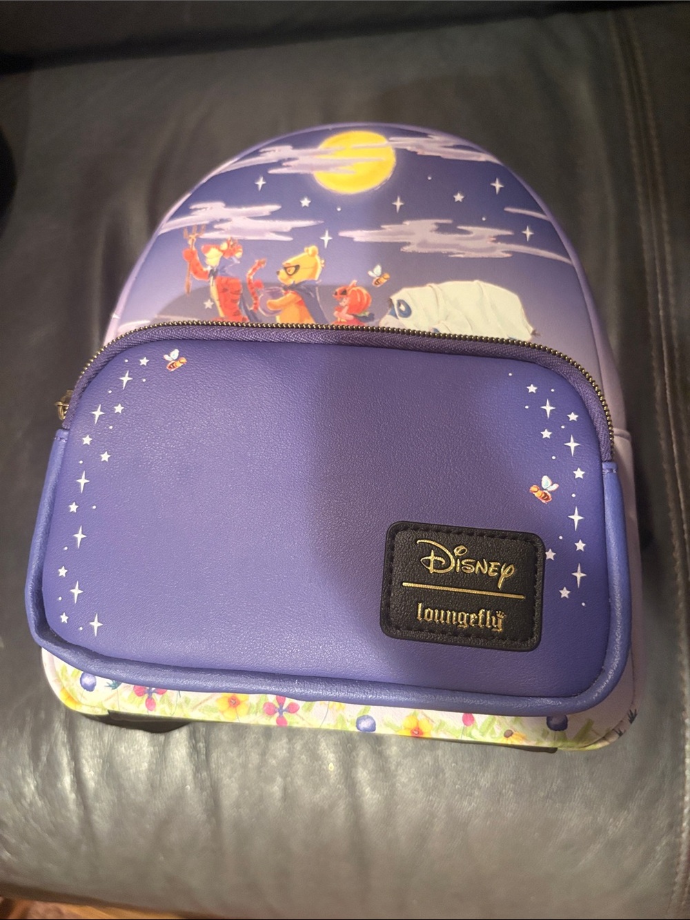 Broken zipper Loungefly Halloween Disney Kids Backpack – Winnie the Pooh Print